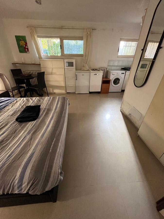 Apartament Monolocale A Mostacciano Rzym Zewnętrze zdjęcie